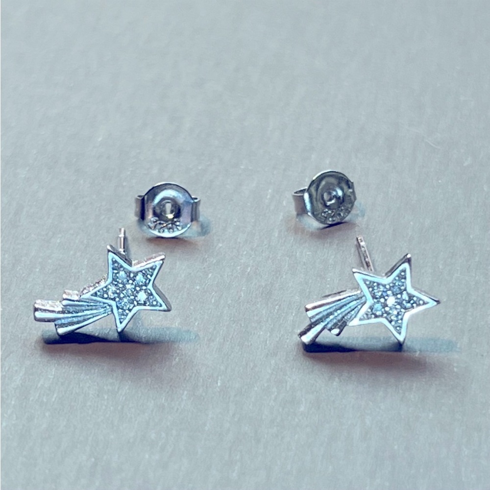 925 Sterling Silver Shooting Star Earrings